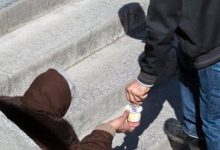 گدای مشهدی دستگیر شد/ ۶۹میلیون تومان پول در جیبش داشت!
