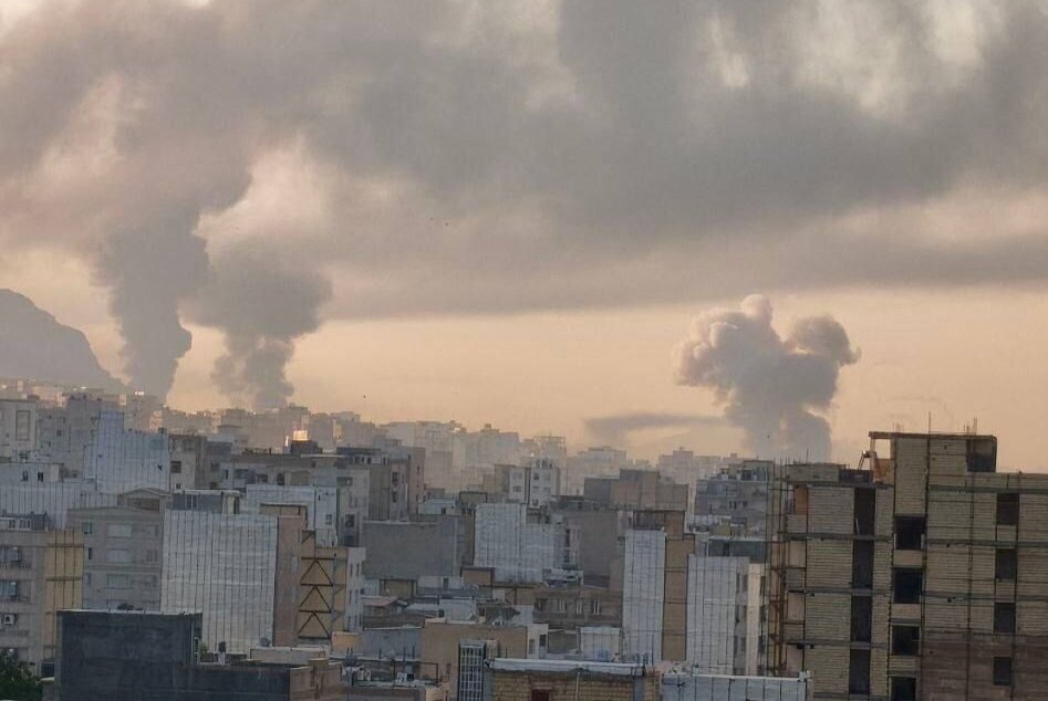 دود در جنوب تهران در اولین روز هفته/ علت چیست؟ 1 دود در جنوب تهران در اولین روز هفته/ علت چیست؟