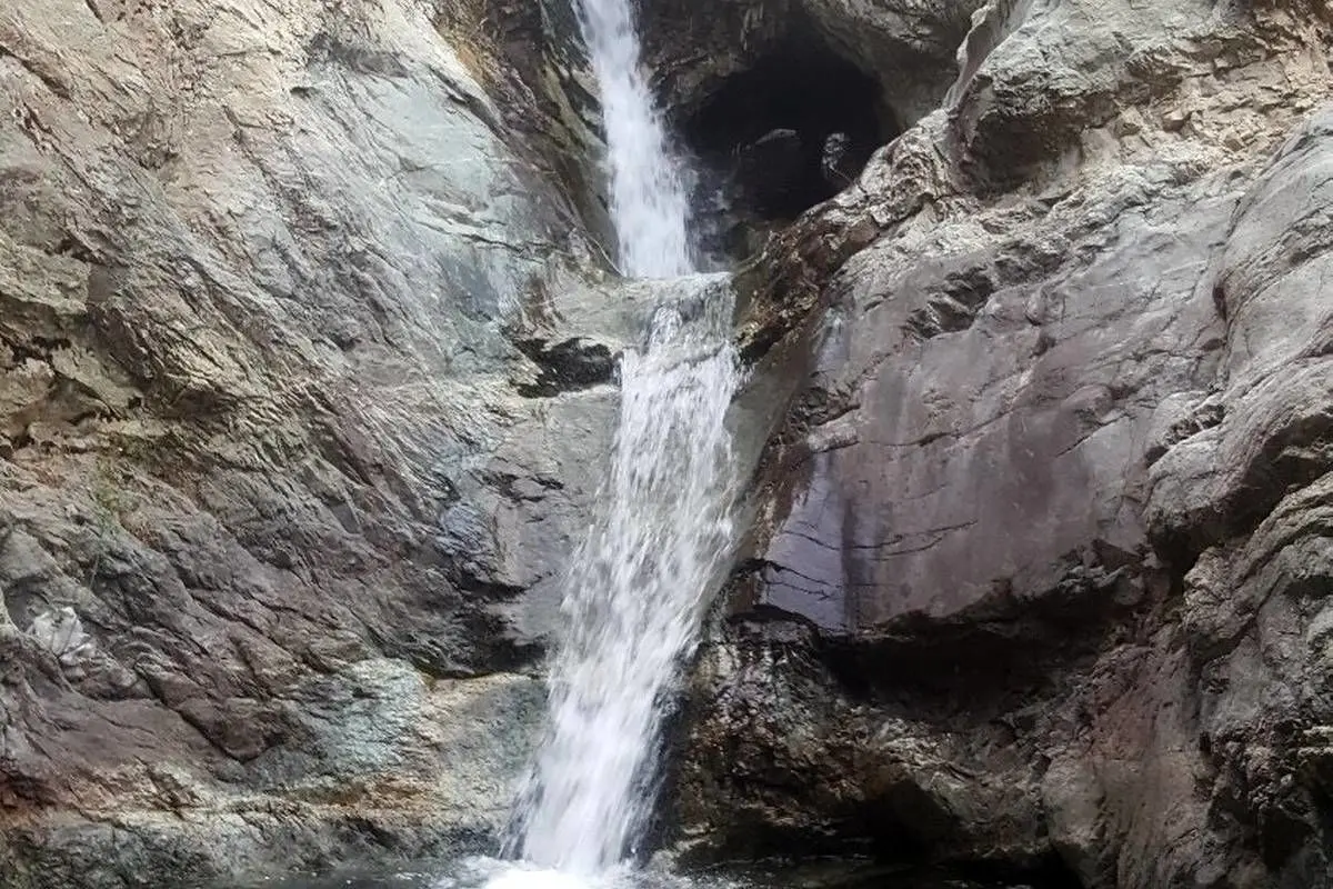 زیر این آبشار تهران یک ژنرال فرانسوی دفن است!