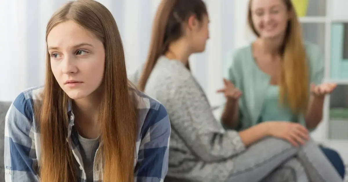 بحران هویتی در نوجوانی