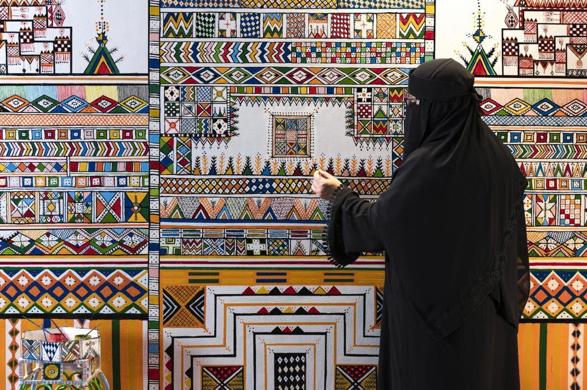 زنان، قلم و اعتراض: تحول فرهنگی در قلب عربستان/ نقش شاهزاده ها در تحولات هنری چقدر است؟