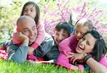 ۲۰ راهکار مؤثر برای اینکه خانواده‌ای شاد و صمیمی داشته باشیم