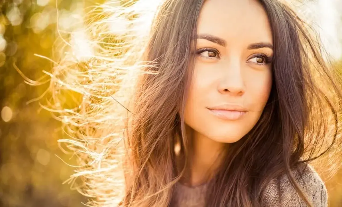 چه عواملی باعث افزایش جذابیت می‌شوند؟