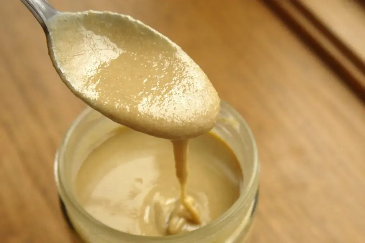 طرز تهیه سس ارده برای سالاد؛ آسان و خوشمزه 1 طرز تهیه سس ارده برای سالاد؛ آسان و خوشمزه