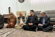 دیدار وزیر ارشاد با خانوادە ‌نوزادی که در جنگ ۱۲ روزه شهید شد