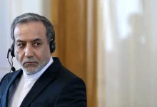 گفتگوی تلفنی عراقچی با وزیر امور خارجه چین/ از تشدید بحران در منطقه جلوگیری کنید