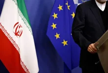 چرا ایران همزمان در پاریس و اسلام‌آباد مذاکره می‌کند؟