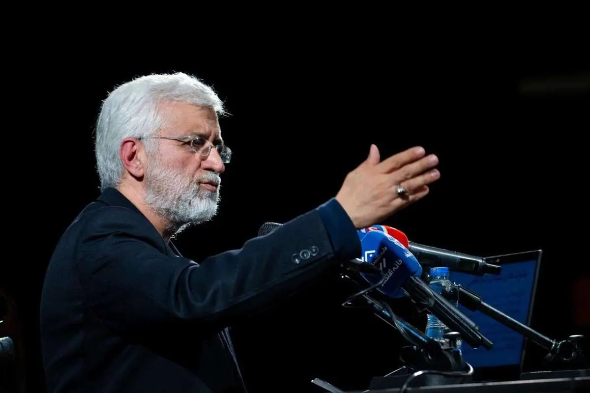 جلیلی: بعضی‌ها سازشکاری و زد و بند را راهِ حلِ برقراری منافع می‌دانند 