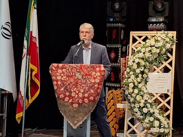 حضور وزیر ارشاد در لرستان برای تجلیل از فرشید صمدیپور/ این نه پاسداشت یک فرد که پاسداشت نماد هنر مردمی است