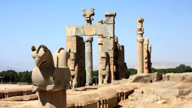 تخت‌جمشید ۱۳۷۵؛ قاب خاموش از شکوه فراموش‌شده