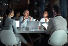 با افرادی که دائما گارد دفاعی دارند،چگونه تعامل کنیم؟